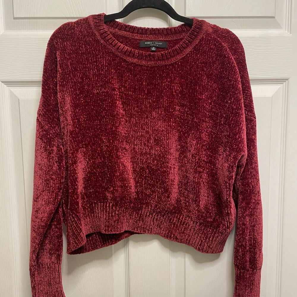 Red crop sweater